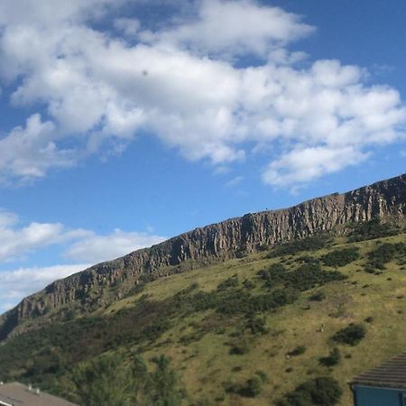 Holyrood Skyline Apartment Единбург Екстериор снимка