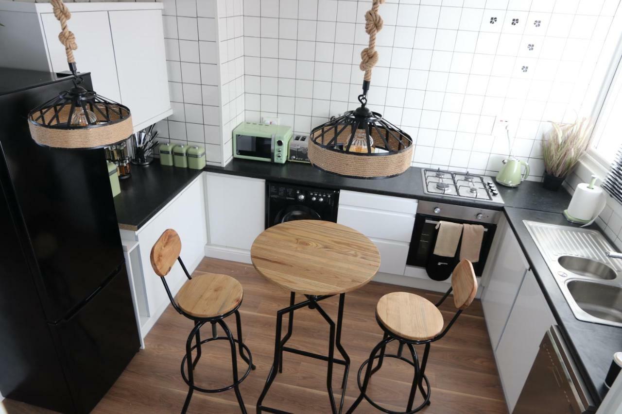 Holyrood Skyline Apartment Единбург Екстериор снимка